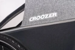 Croozer Kid Keeke 2 Kinderanhänger -Kinderfahrrad croozer kid keeke logo stone grey 2020 web 1000 x 1000