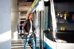 Micro Scooter Deluxe Interlock -Kinderfahrrad sa0151 shop anwendung1